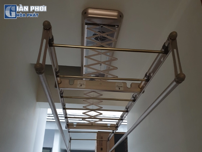 Dùng dịch vụ thay cáp giàn phơi điện tử để tránh mất bảo hành