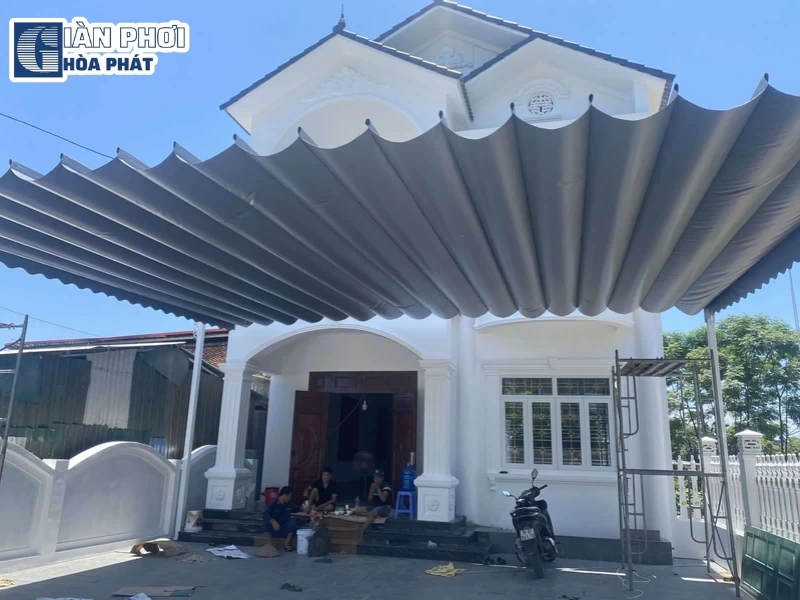 Đơn vị thi công bạt che nắng tự cuốn giá tốt