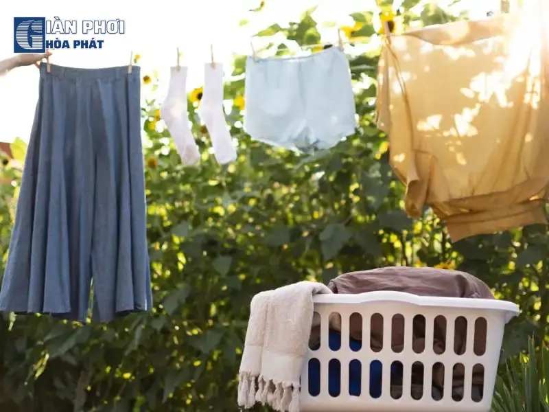 cách phơi quần áo Polyester