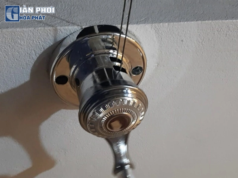 sửa giàn phơi bị kẹt bi