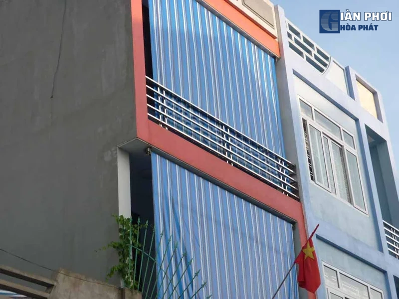 bạt che nắng mưa